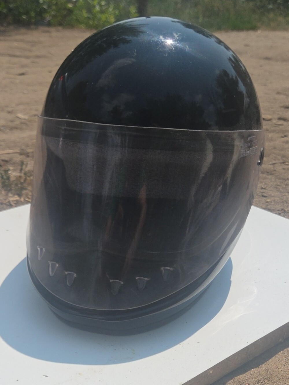 Black Full-Face VR/AR Visor Cover — Protective Smoke Shield